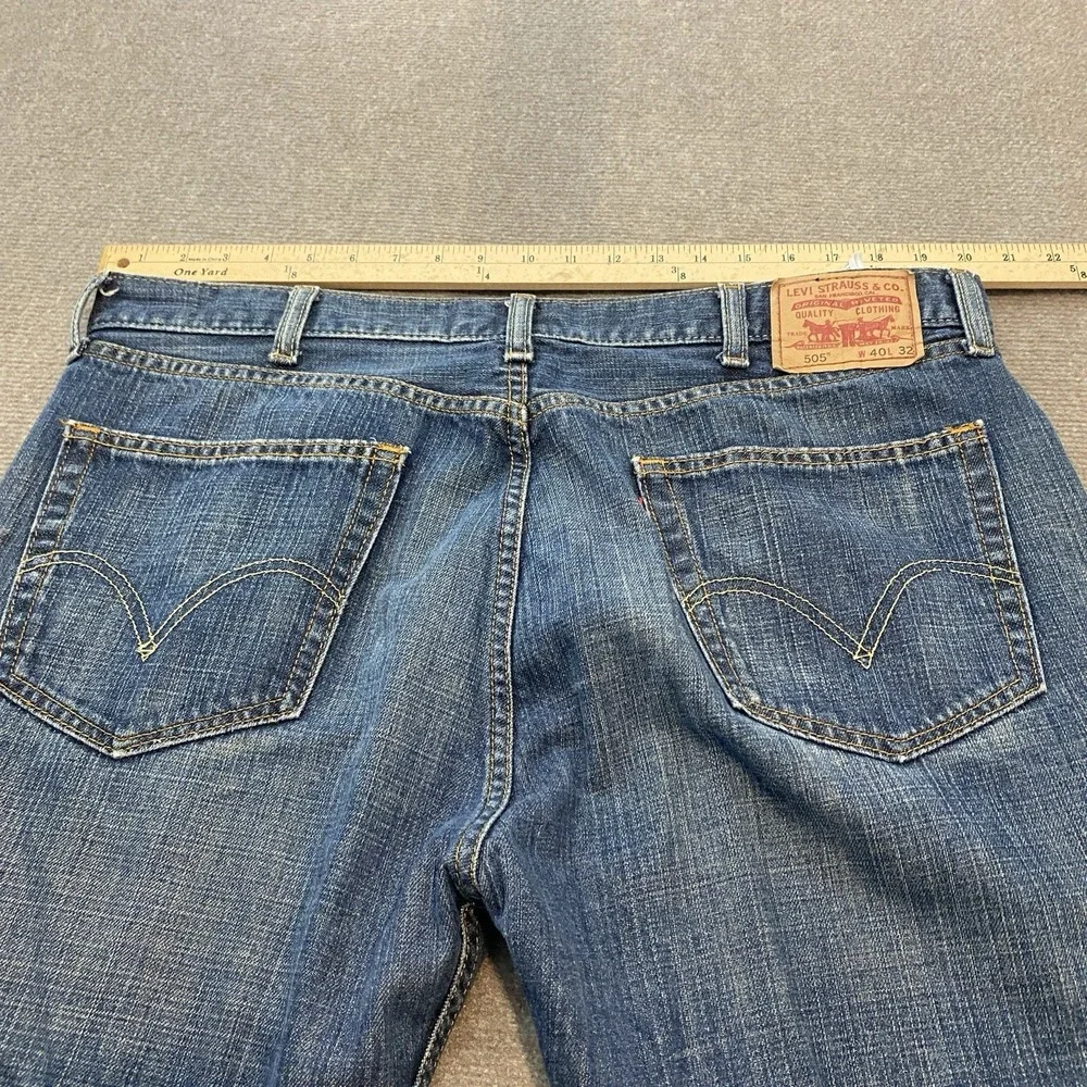 vtg Levis 505 Jeans Mens Fits 40x30 Straight Distressed‎ Denim 90's y2k Faded